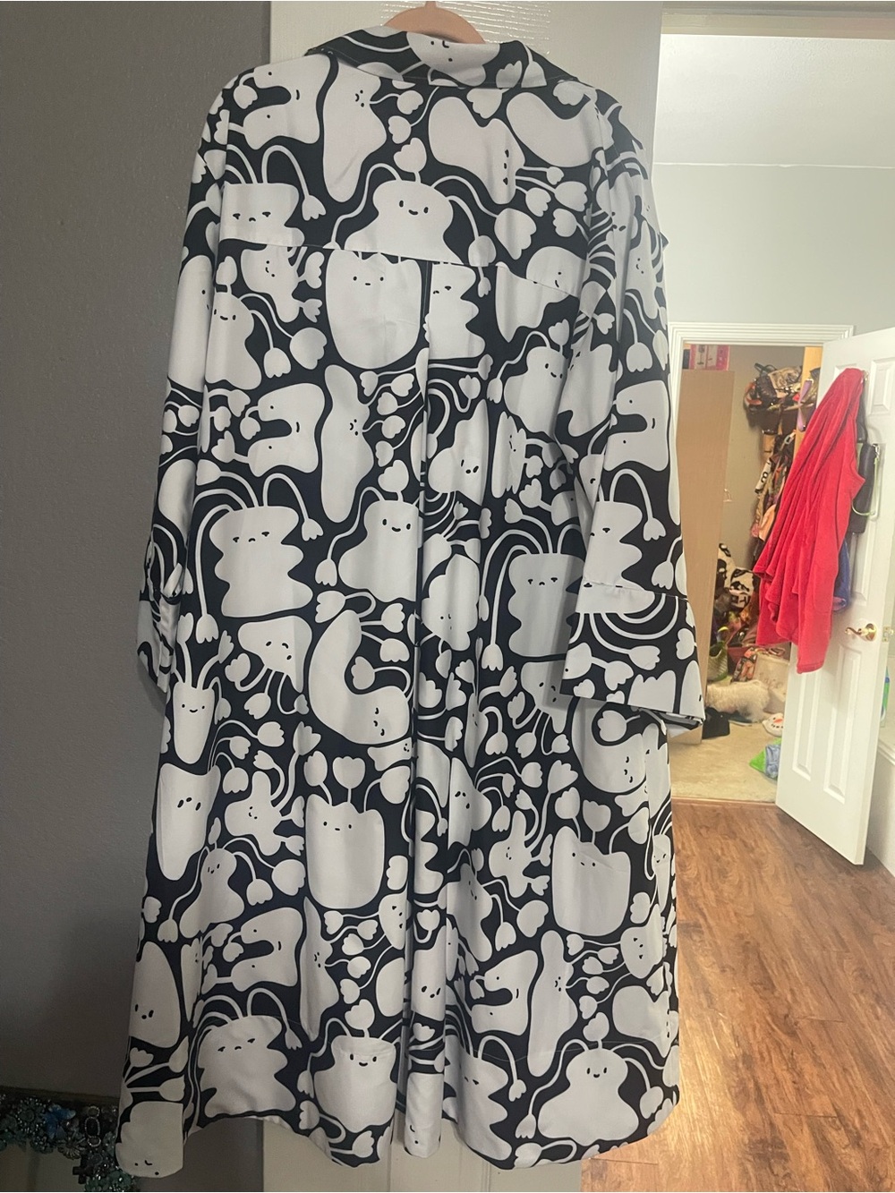 Mary Lo designer Black & White Graphic coat duster